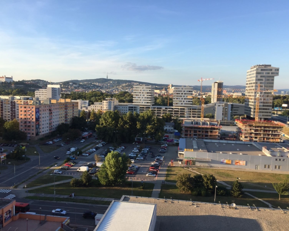 3 IZBOVÝ BYT VAVILOVOVA PETRŽÁLKA BRATISLAVA