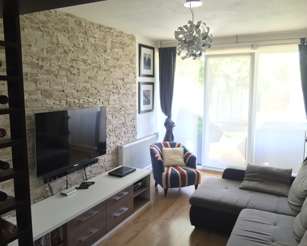 3 IZBOVY BYT S PREDZÁHRADKOU ROVINKA