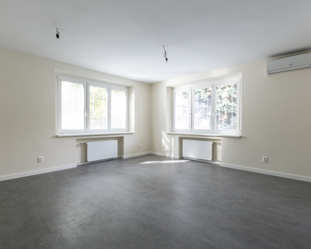 3 IZBOVÝ BYT PAVLOVOVA BRATISLAVA